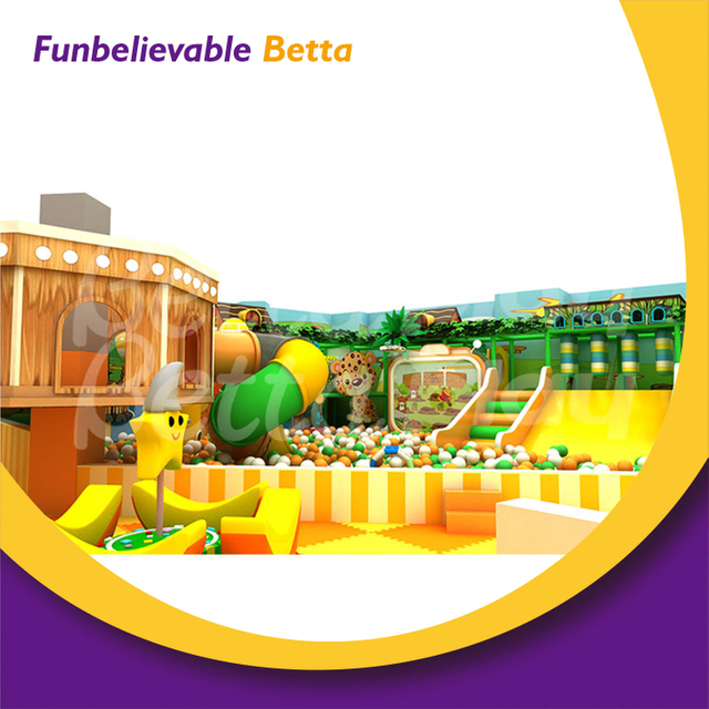 Bettaplay 399㎡ ملعب داخلي تجاري مخصص معدات منطقة اللعب ملعب داخلي مع شريحة Tunnl كبيرة للأطفال