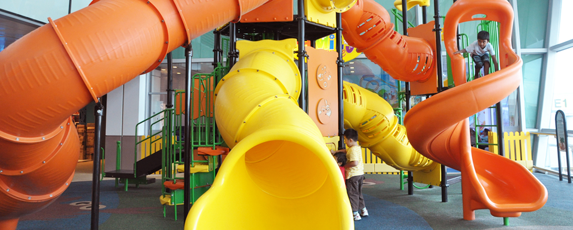 airport kids playground