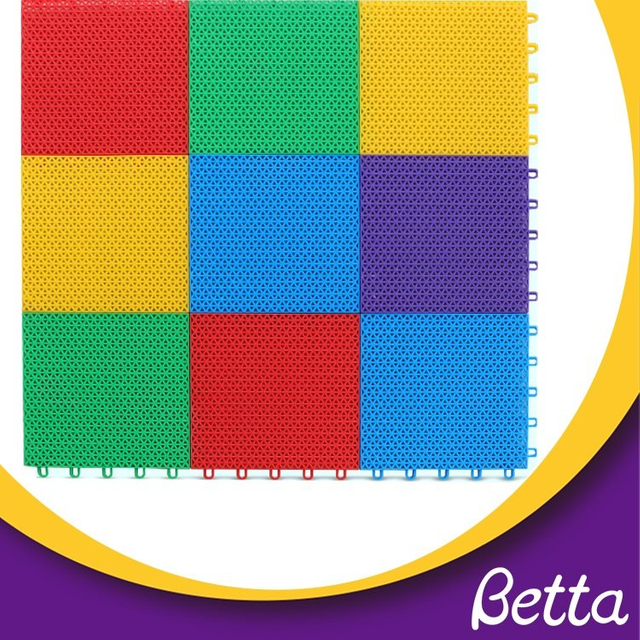 أرضيات التزلج البلاستيكية المتشابكة من Bettaplay