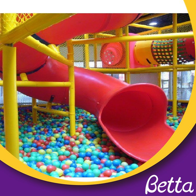Bettaplay nuevo modelo precio barato patio interior divertido tobog&aacute;n de tubo en espiral