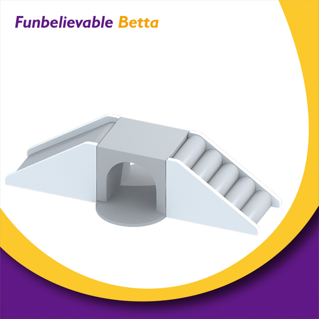 Bettaplay Patio de juegos interior Art&iacute;culos de alquiler para fiestas de juego suave Pasos y tobog&aacute;n de juego suave