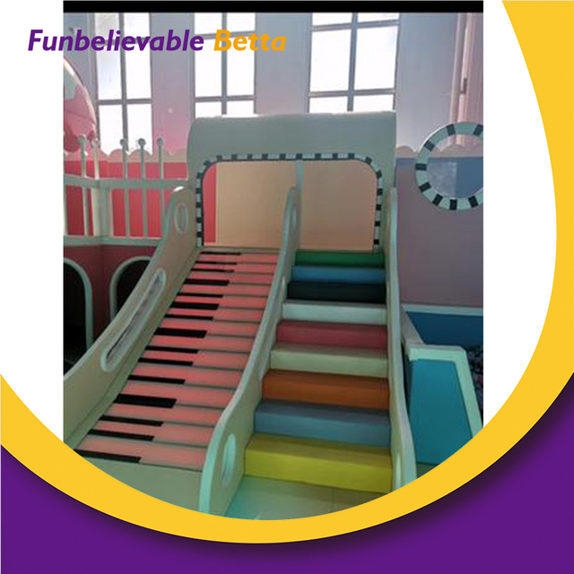 Bettaplay Playground Softplay Softlay Ball Pool para niños Piojorno Piotratón Diapositivas Paso interior de softplay parque de softplay