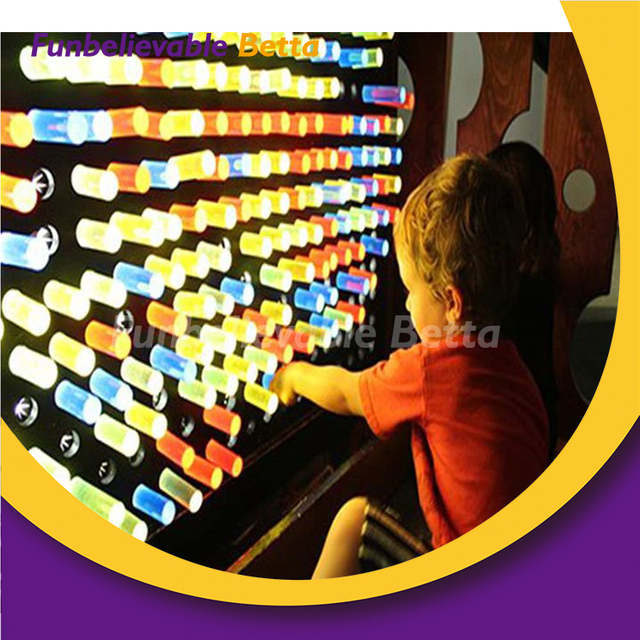 Bettaplay Kindergarten Rainbow Bar Wall Juego de pared de alta calidad Juego de pared interactivo Interactivo Interactivo