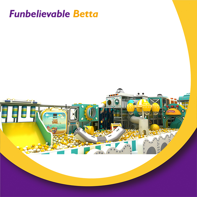 معدات ملعب ناعمة داخلية للأطفال من Bettaplay بمساحة 650 مترًا مربعًا، حفرة كبيرة لكرة المحيط مع ألعاب لعب الأدوار