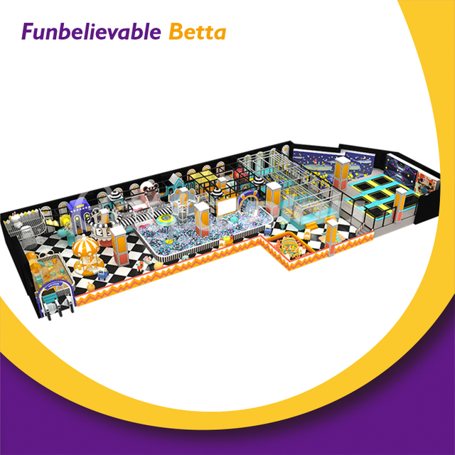 Bettaplay معدات ملعب داخلية ذات طابع ملون قابلة للتخصيص معكرونة للمركز التجاري