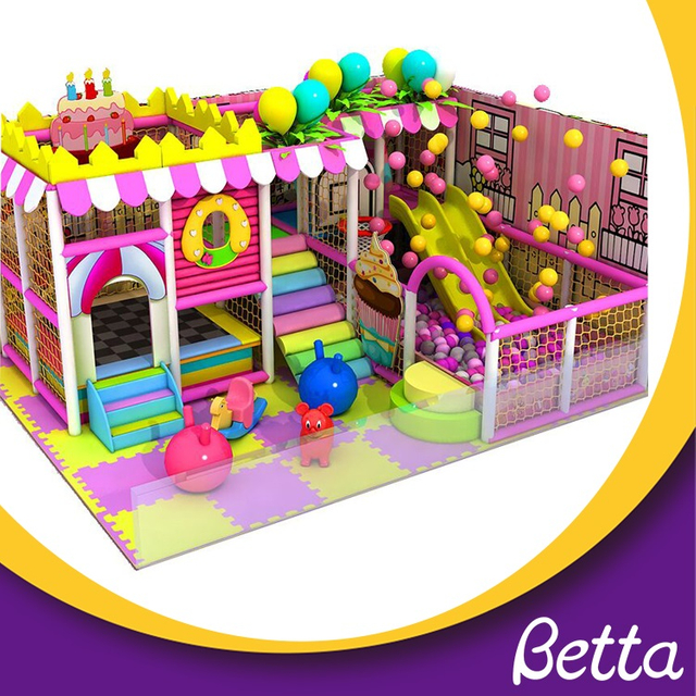 Parque infantil cubierto para ni&ntilde;os con certificaci&oacute;n Bettaplay a la venta 