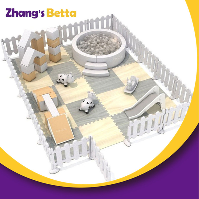 Bettaplay Hot Style Замок для детей в помещении Soft Play