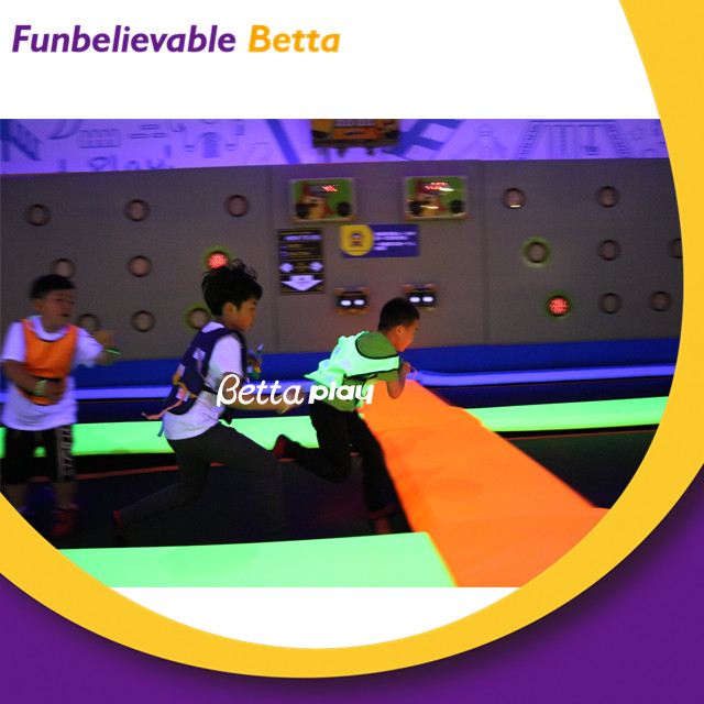 Bettaplay الفلورسنت نوعية جيدة المهنية تصميم جديد الترامبولين داخلي