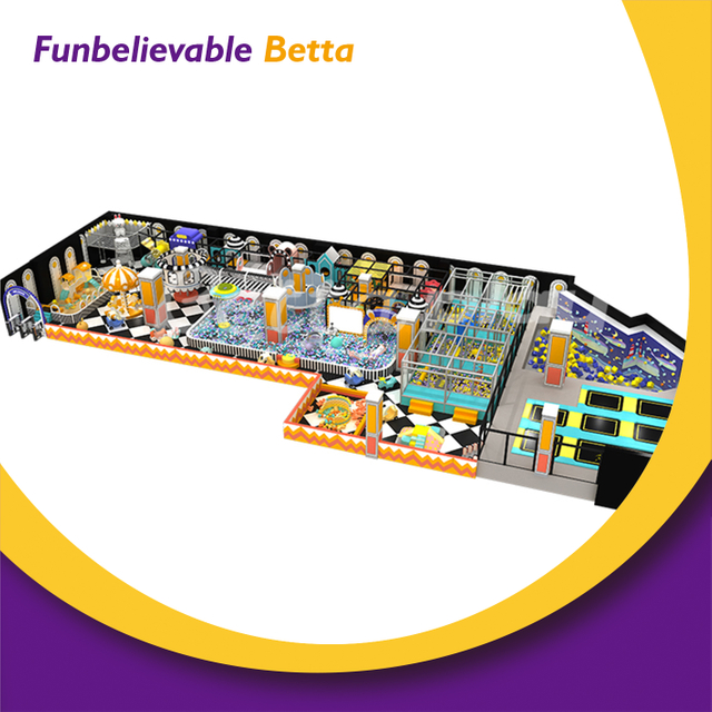 Bettaplay معدات ملعب داخلية ذات طابع ملون قابلة للتخصيص معكرونة للمركز التجاري