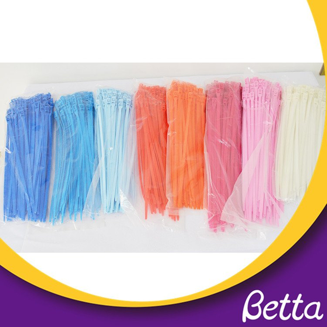 Bridas de nailon Bettaplay Zip Wire a la venta 