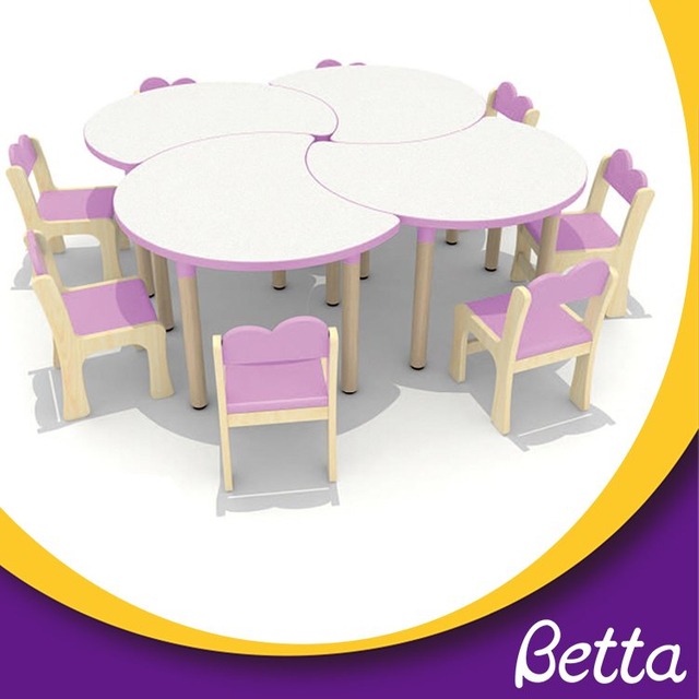 Muebles de escritorio y silla para jard&iacute;n de infantes