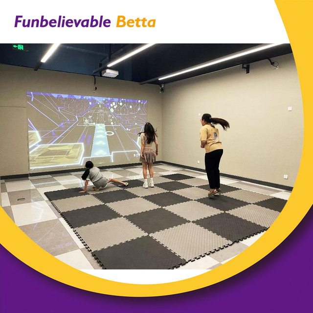 مساحة الألعاب التفاعلية Bettaplay متعددة اللاعبين MR