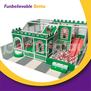 معدات ملعب داخلية ملونة قابلة للتخصيص من Bettaplay مع مرافق اللعب الناعمة Ocean Ball Pool