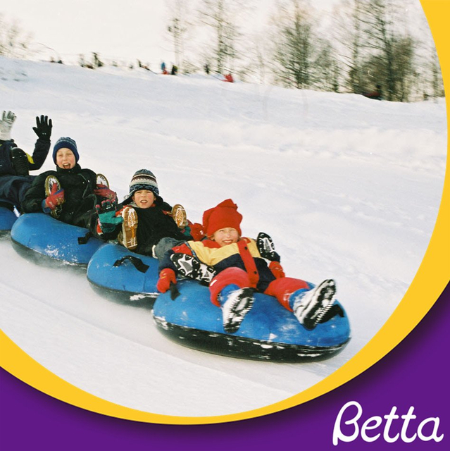 Скоростной спуск на тюбингах