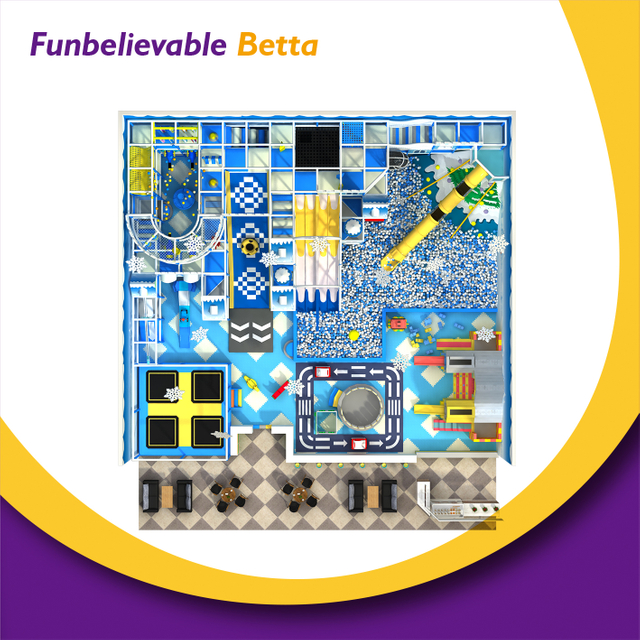 معدات ملعب Bettaplay تصميم جديد لمنطقة اللعب، تصميم مبطن ناعم 