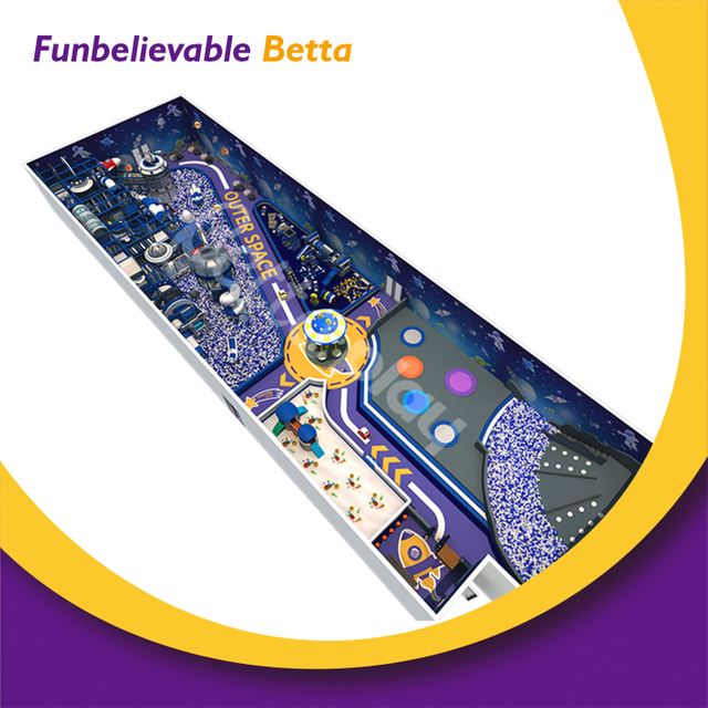 معدات ملاعب داخلية قابلة للتخصيص من Bettaplay تحت عنوان Deep Blue Universe للمركز التجاري