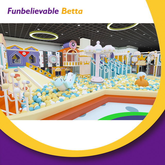 Bettaplay 7000 SqmComercial Zona de juegos para ni&ntilde;os &Aacute;rea de juegos interior Equipo de juegos interior con piscina de bolas de trampol&iacute;n
