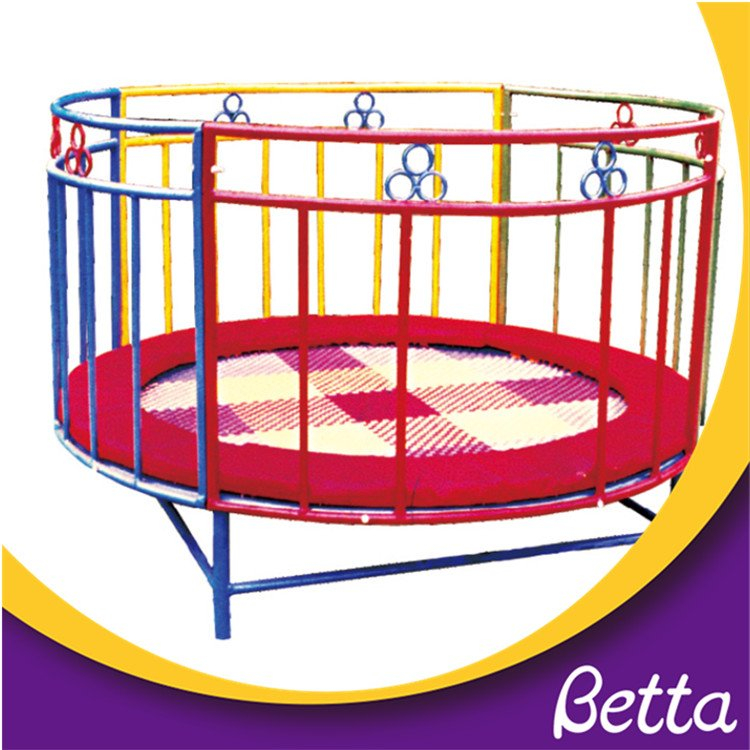 High Jumping Small Trampoline Park