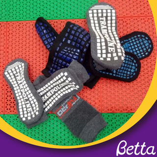 Breathable Anti-ski Bounce Socks Double Heel Jump Socks Custom Grip Trampoline Socks