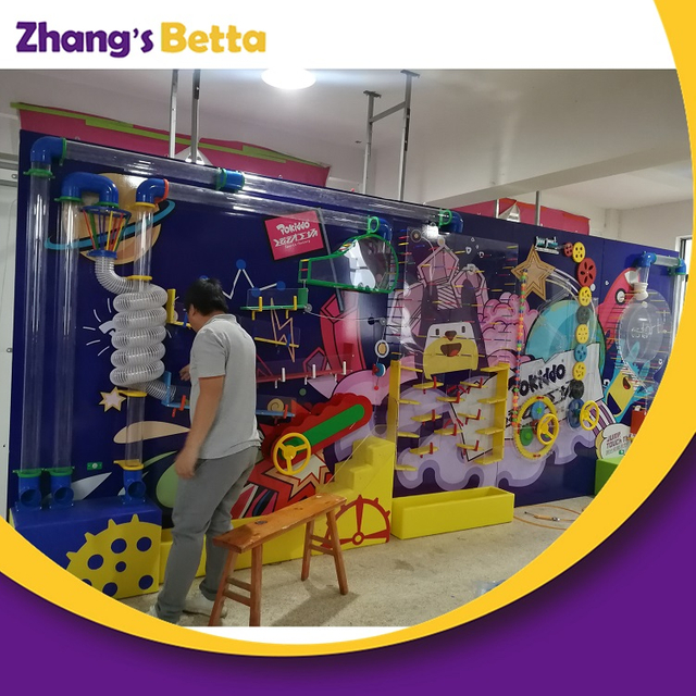 Patio interior, parque tem&aacute;tico interactivo, juego de pelota, proyecci&oacute;n de pared interactiva para ni&ntilde;os