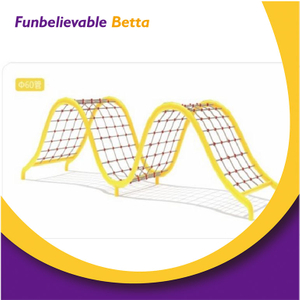 Equipo de juego de escalada para el parque de aventuras al aire libre para niños