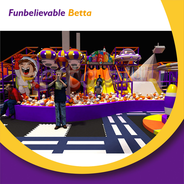 معدات منطقة اللعب الداخلية Bettaplay 251㎡، ملعب داخلي مع شريحة كبيرة للأطفال