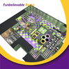 Equipo de juegos interior personalizado Bettaplay de 750 m2 con parque de trampolines y campo Ninja