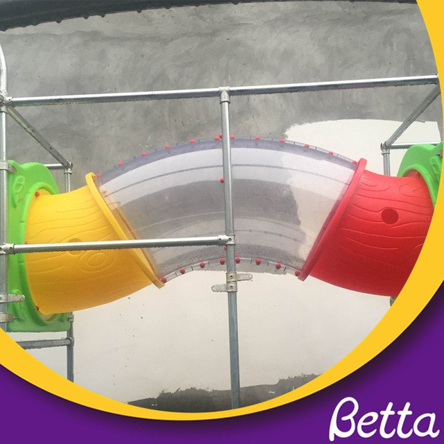 أنفاق ملعب Bettaplay التجاري