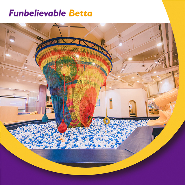 Bettaplay تخصيص لعبة التسلق هوت قوس قزح الكروشيه تسلق شبكات الأطفال للملعب الداخلي 
