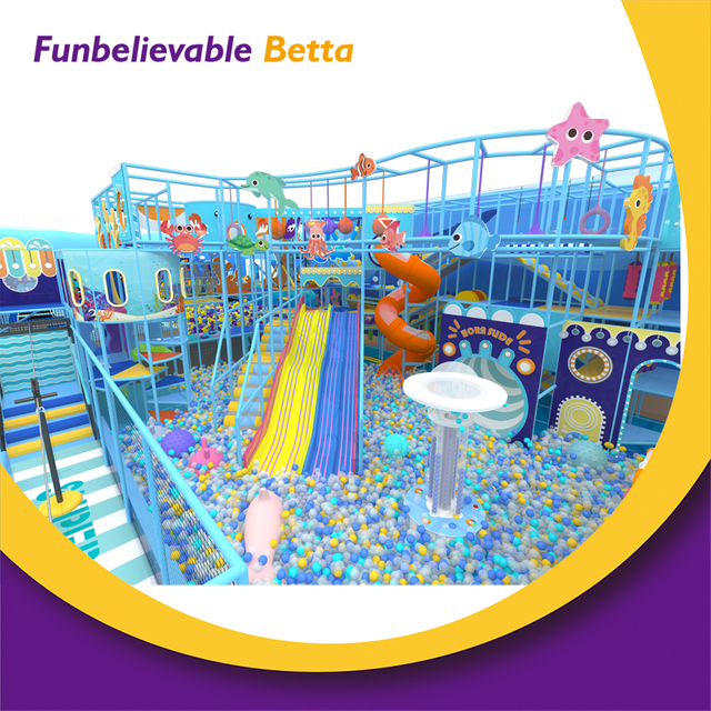 Bettaplay 1000 SQM &Aacute;rea de juegos para ni&ntilde;os con tem&aacute;tica azul marino &Aacute;rea de juegos interior Escalada Experiencia de exploraci&oacute;n elevada Criaturas marinas