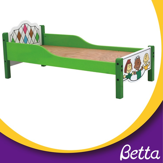 Bettaplay Linda litera infantil