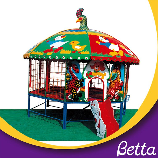Parque de trampol&iacute;n interior para ni&ntilde;os de tama&ntilde;o comercial con forma de pavo real para el hogar 