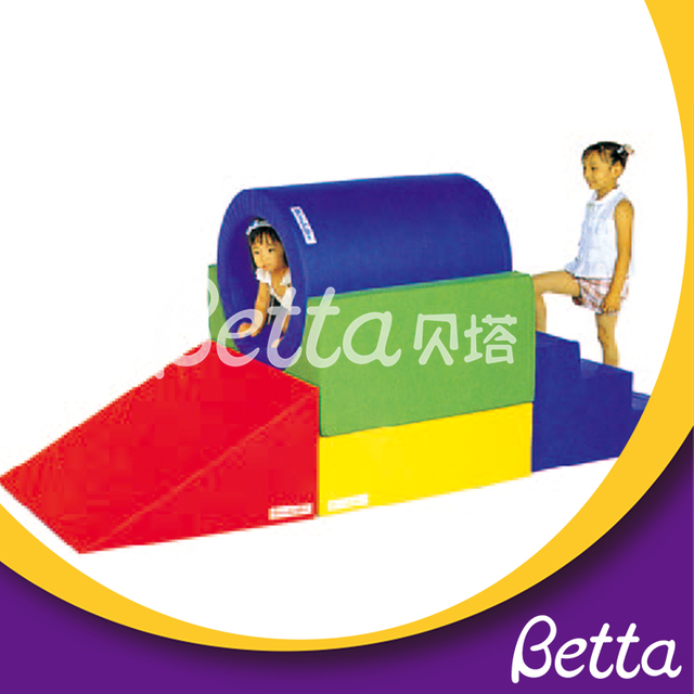 Bettaplay Art&iacute;culos de juego blando de varios colores.
