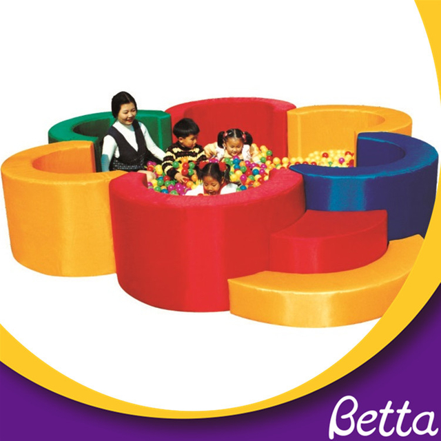 &Aacute;rea de equipos de juego suave para preescolar a la venta al por mayor.