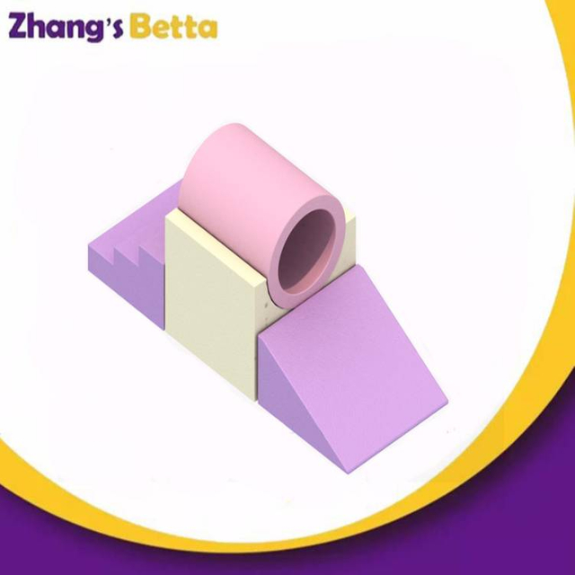 معدات التسلق الأرجوانية للأطفال من Bettaplay Soft Play