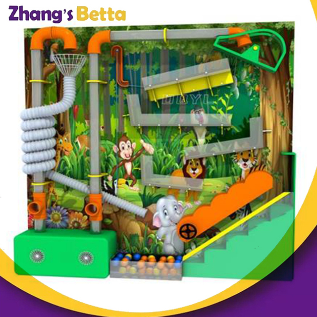 Bettaplay Patio de juegos interior Juego de equipo de pared interactivo para ni&ntilde;os 