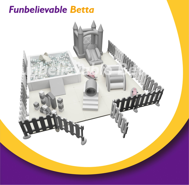 حزم اللعب اللينة لمعدات اللعب الناعمة البيضاء من BETTA