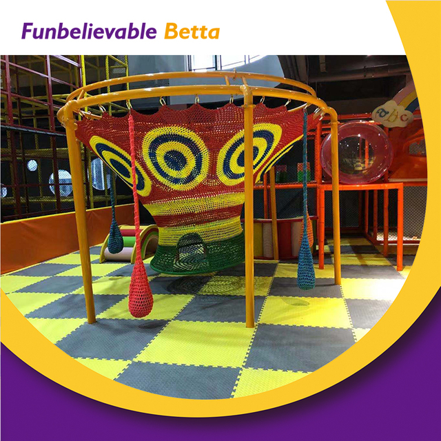 Bettaplay تخصيص لعبة التسلق هوت قوس قزح الكروشيه تسلق شبكات الأطفال للملعب الداخلي 