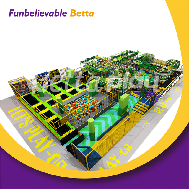 Bettaplay 500㎡ مخصصة للغابات تحت عنوان اللعب الناعم للأطفال ملعب داخلي ترامبولين بارك جو كارت لمراكز التسوق التجارية