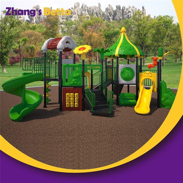 الشريحة الأكثر إثارة للاهتمام في الملعب في الهواء الطلق