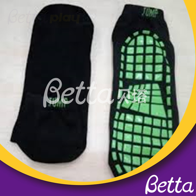 جوارب Bettaplay المضادة للانزلاق بقبضة الترامبولين بالجملة