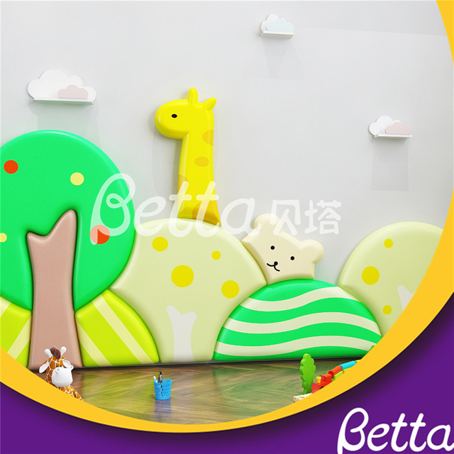 Bettaplay Acolchado de pared hecho a medida para habitaci&oacute;n de ni&ntilde;os