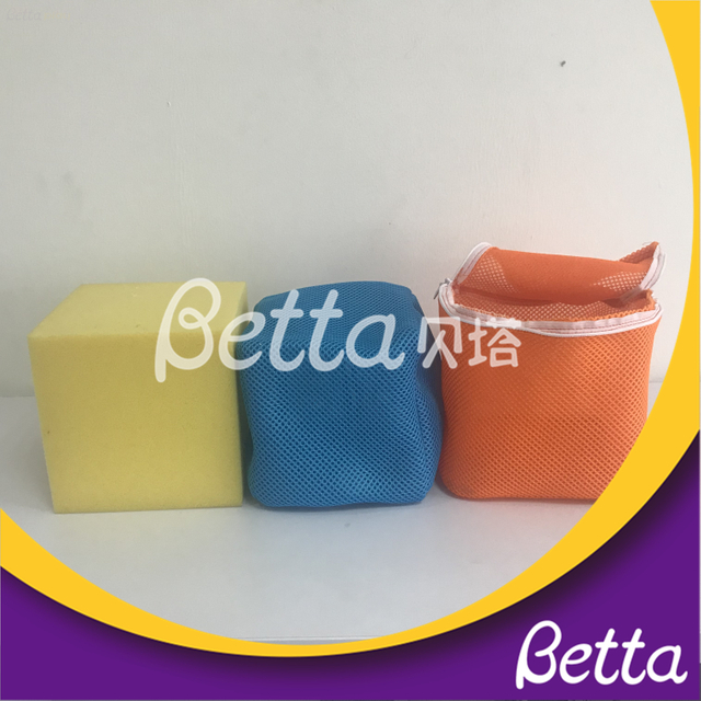 Cubierta de espuma bettaplay para patio de juegos al aire libre