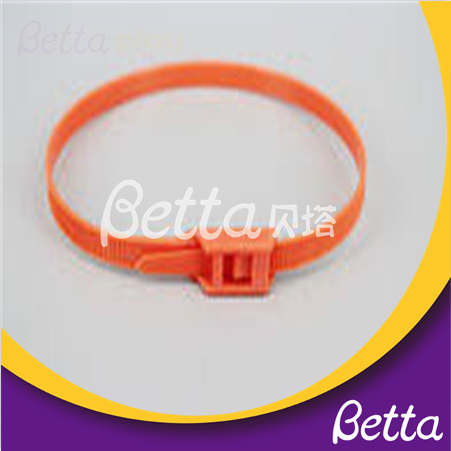 Безопасная пластиковая кабельная стяжка Bettaplay для игровой площадки в помещении