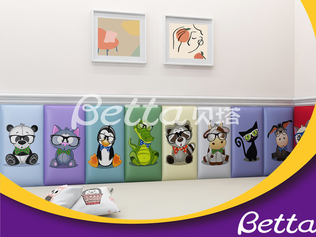 Betta Kindergarten Parachoques de pared suave para patio interior