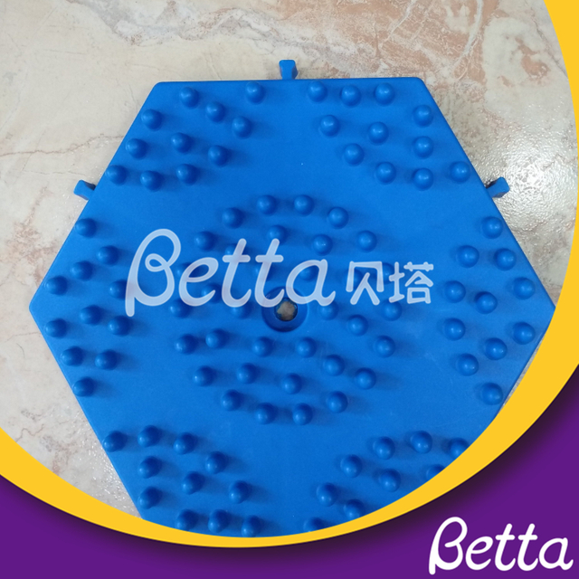 bettaplay الاصطناعي التزلج العشب الجاف منحدر الميل حصيرة في الهواء الطلق playgournd