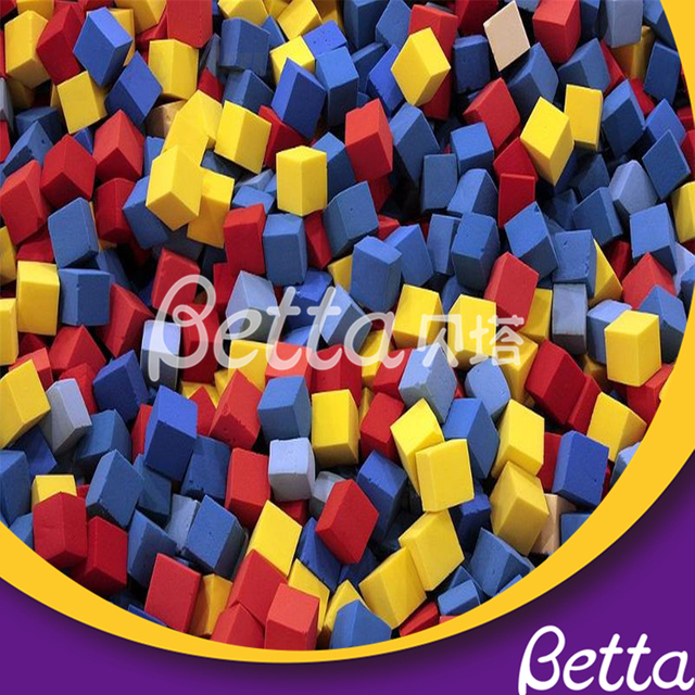 Чехол Bettaplay Foam Cube для игровой площадки в помещении